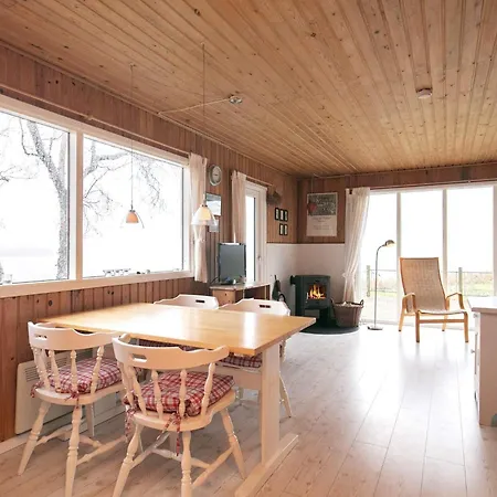 4 Person In * Martofte